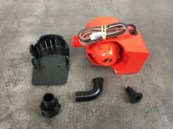 SPX Flow Automatik Bilgenpumpe Ultima 600GPH 12Volt -PLAST Boote Geschaft ultimateb